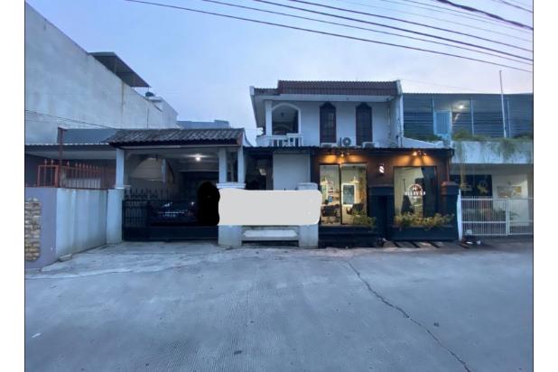 Dijual Rumah 3 Lantai di Kebun Jeruk Jakbar