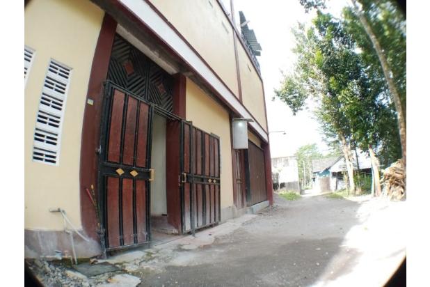 kost putra adhiwangsa 200m ke uii