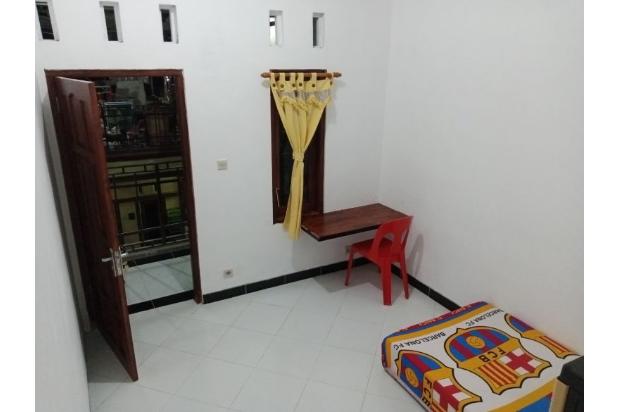 kost putra adhiwangsa 200m ke uii