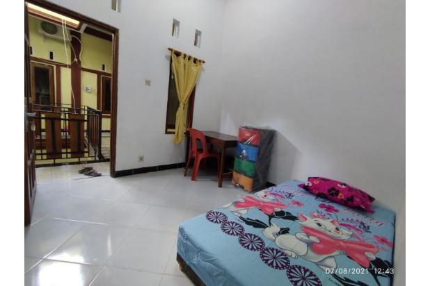 kost putra adhiwangsa 200m ke uii