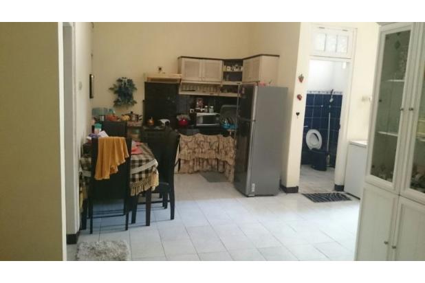 Rumah bagus dan murah di jl. Simpang bunga Widara Malang