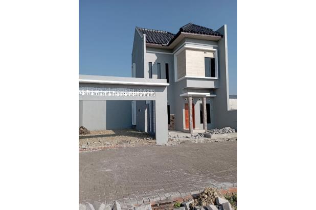 Rumah dua lantai dekat solobaru