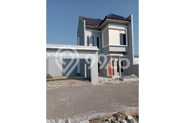 Rumah dua lantai dekat solobaru