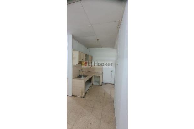 RUMAH STANDARD DI JALAN GADING INDAH UTARA AREA KELAPA GADING