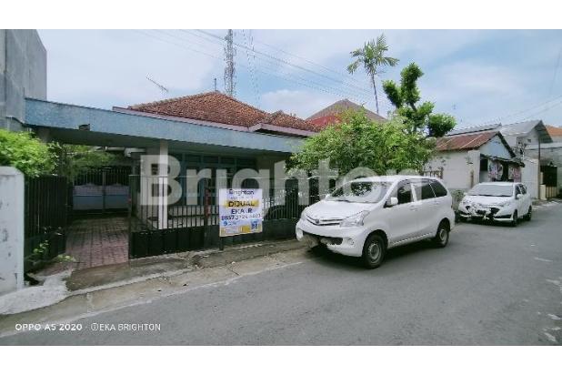 RUMAH  DI PUSAT KOTA KEDIRI