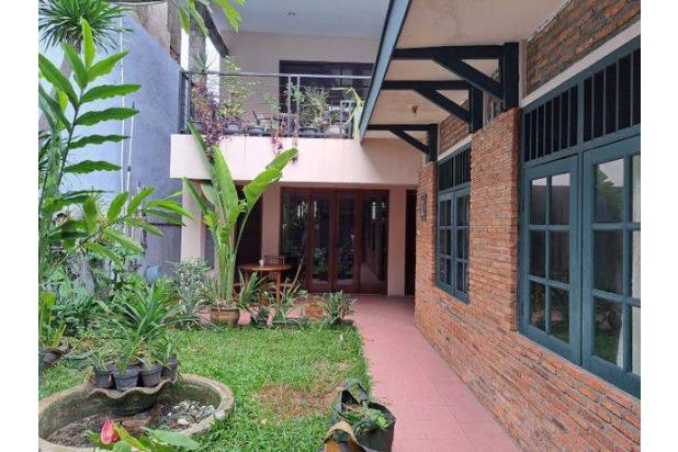 Rumah Cilandak Jakarta Selatan Kondisi Terawat Lingkungan Asri
