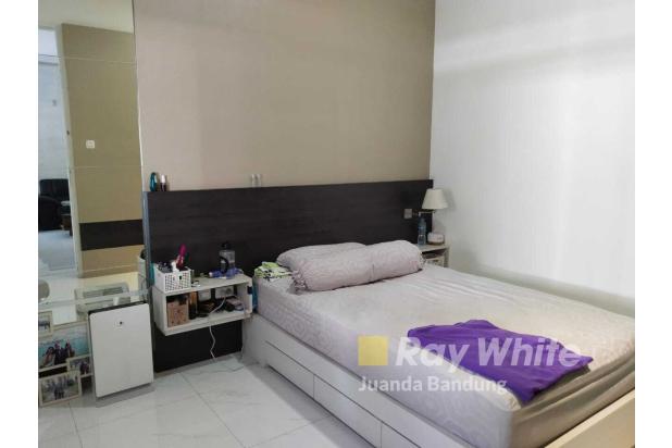 Langka! Rumah tinggal 2 lantai Semifurnished  siap pakai di Komp Gegerkalong, Setiabudi !