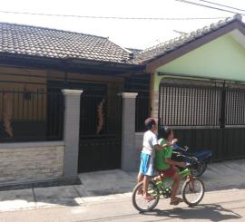 Rumah Bagus Siap Huni Strategis di Perumahan Puri Indah Batu