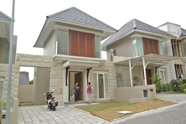 Rumah Modern di Lingkungan Elite Citra Grand Mutiara
