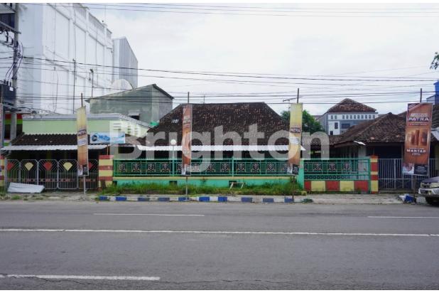RUMAH NOL JALAN RAYA PONOROGO COCOK UNTUK USAHA SANGAT STRATEGIS