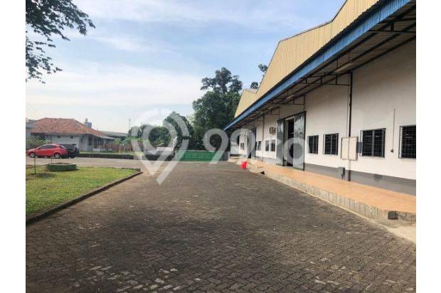 Gudang Dan Parbik di Citeureup Bogor. Luas Tanah 11433 m2. SHGB PT
