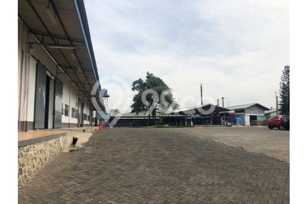 Gudang Dan Parbik di Citeureup Bogor. Luas Tanah 11433 m2. SHGB PT
