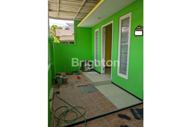 RUMAH DI JL SEMOLOWARU ELOK SURABAYA
