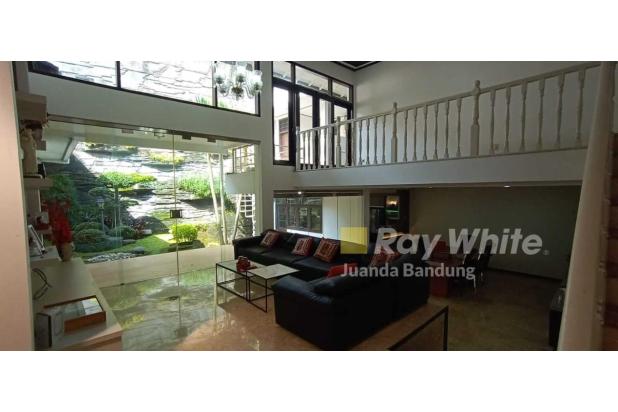Langka Rumah 2 lantai Budisari baru renovasi, Setiabudi Bandung utara, Bagus!
