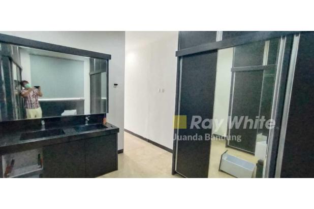 Langka Rumah 2 lantai Budisari baru renovasi, Setiabudi Bandung utara, Bagus!