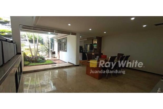 Langka Rumah 2 lantai Budisari baru renovasi, Setiabudi Bandung utara, Bagus!