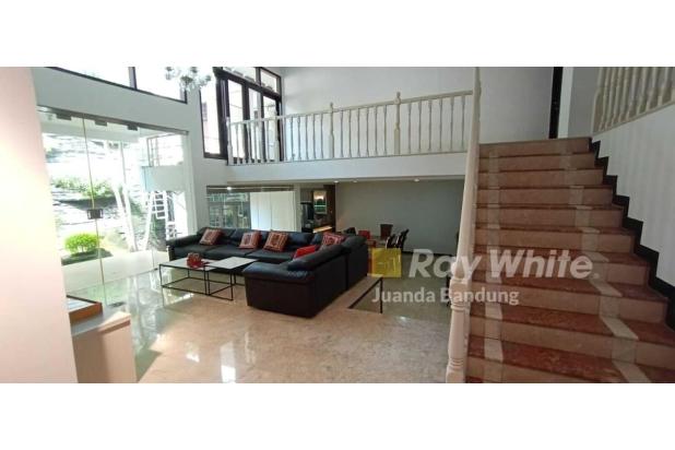 Langka Rumah 2 lantai Budisari baru renovasi, Setiabudi Bandung utara, Bagus!