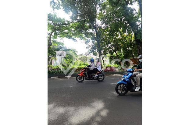 Tanah diporos jln raya kawasan komersial tengah perkotaan