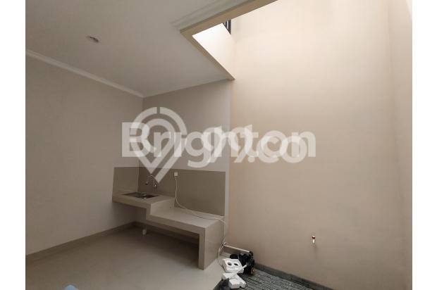 rumah siap huni,,dekat jalan utama