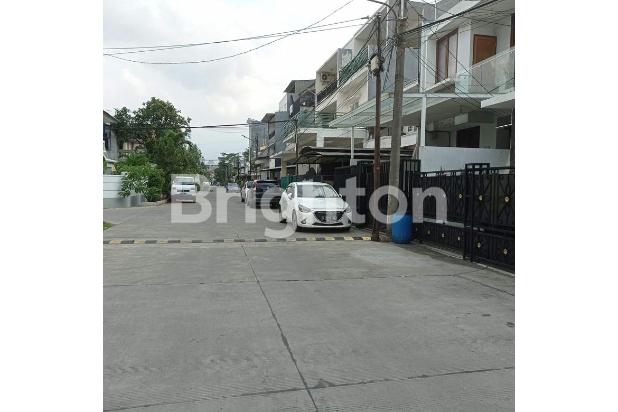 RUMAH CANTIK SIAP HUNI PELEPAH INDAH KELAPA GADING