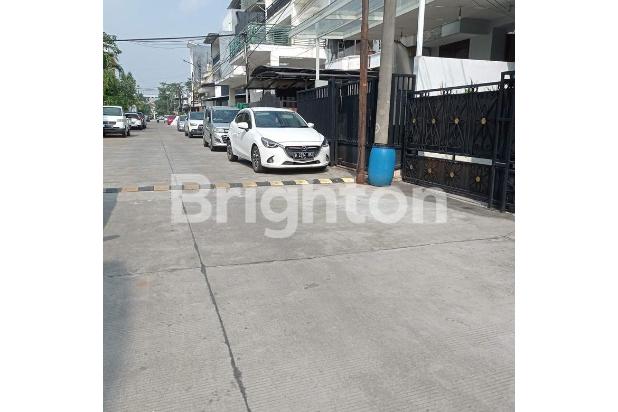 RUMAH CANTIK SIAP HUNI PELEPAH INDAH KELAPA GADING