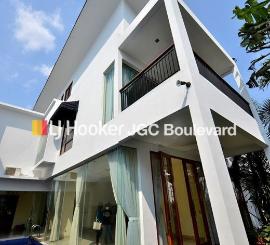 Dijual rumah modern minimalist di town house Kemang Timur