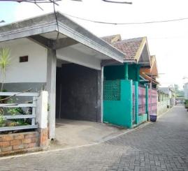 Rumah bagus dipusat kota nyaman strategis siap untuk ditempati