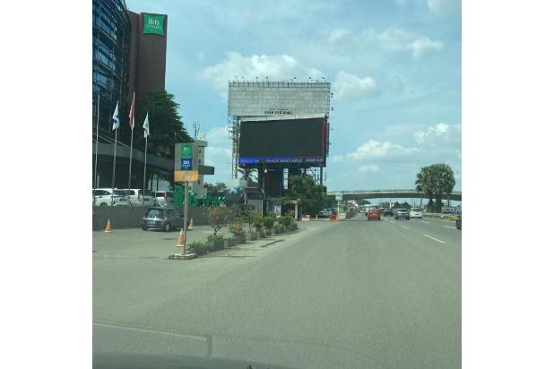 Tanah Arah Bandara Soekarno Hatta Pinggir Tol
