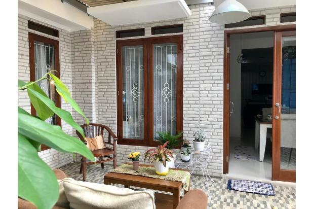 Rumah Cantik Siap Huni dan Kondisi Rapi @Petukangan Utara
