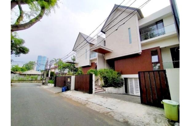 DIJUAL RUMAH DI AMPERA JAKARTA SELATAN LT. 314 m2, LB. 450 m2