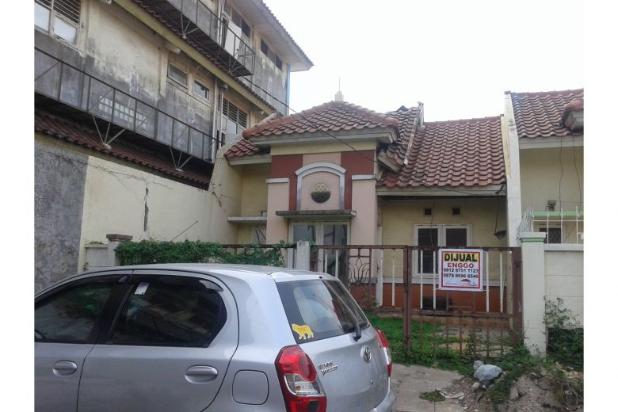 Rumah Hancur dengan luas tanah 180 m2 di Bulevard hijau,500