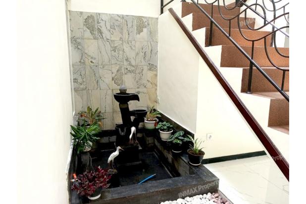 Rumah Bagus Bangunan Terawat Di Graha Golf Araya