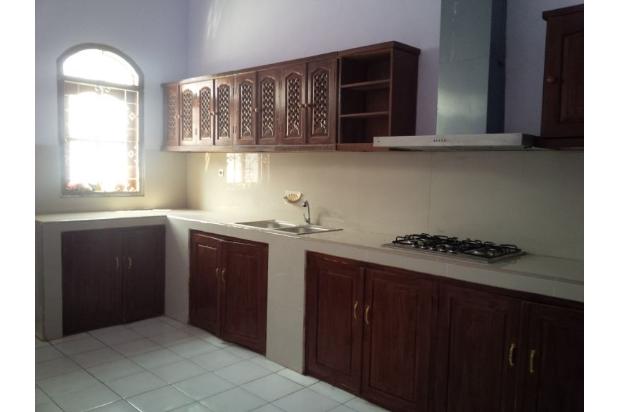 Jual Cepat Rumah Luas di Kawasan Bunderan Serang - Tengah Kota Probolinggo