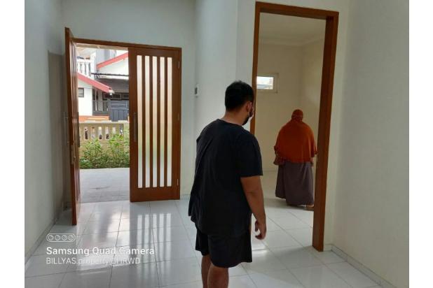 RUMAH MODERN HARGA BAIK DI SAWOJAJAR MALANG.