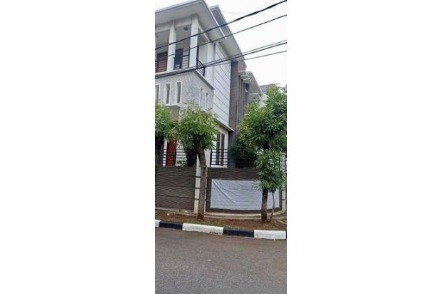 Dijual Rumah Bagus 3lantai di Jalan Raya Gading Kirana Kelapa Gading