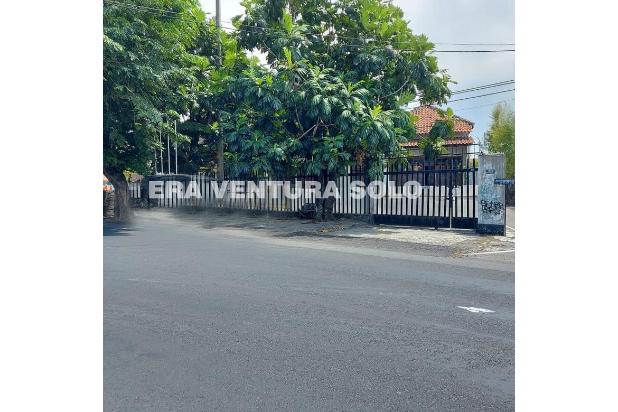 Rumah Mewah Banyuanyar Solo