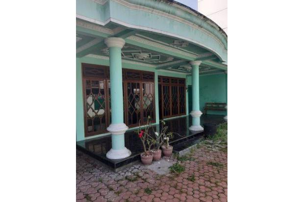 Dijual rumah dengan tanah luas Kediri