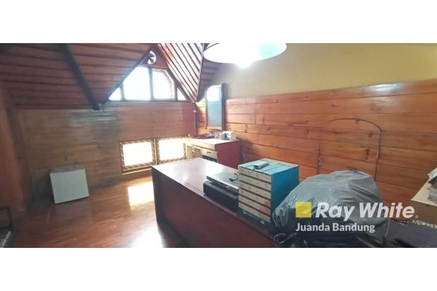 Langka! Rumah/kantor 2 lantai terawat di Sayap Gatot Subroto/Burangrang pusat kota bandung!