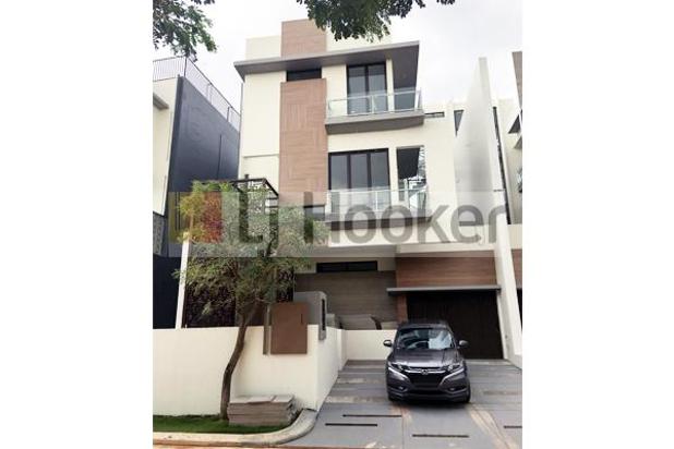 Disewakan Rumah Furnished 3 Lantai Di CitraLand Megah Batam