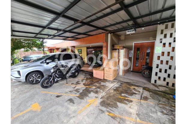 Rumah + Paviliun 2 Lantai Tebet Lokasi Strategis