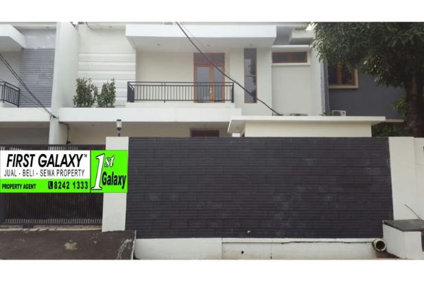 RUMAH 2 LANTAI 4 KAMAR TIDUR DI KEMANG DALAM JAKARTA SELATAN