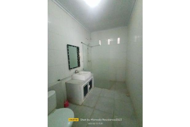 rumah 2 lantai jual murah