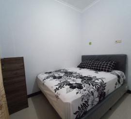 *Viila di dewi sartika Batu disewakan Murah harian*