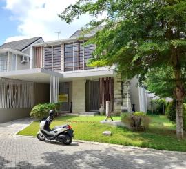 Rumah Hook Bonus Furniture di Citra Grand Mutiara