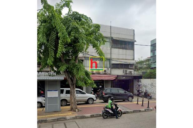 Ruko 3,5 lt Latumenten, Tambora, jalan raya, siap pakai