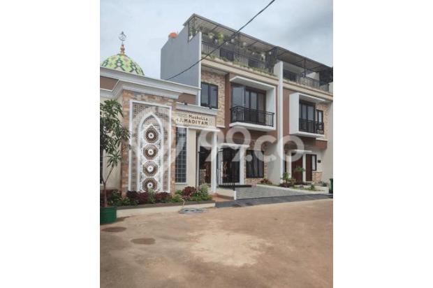 Rumah Cantik 3 Lantai, Elegant dan Strategis di Jati Asih,Bekasi