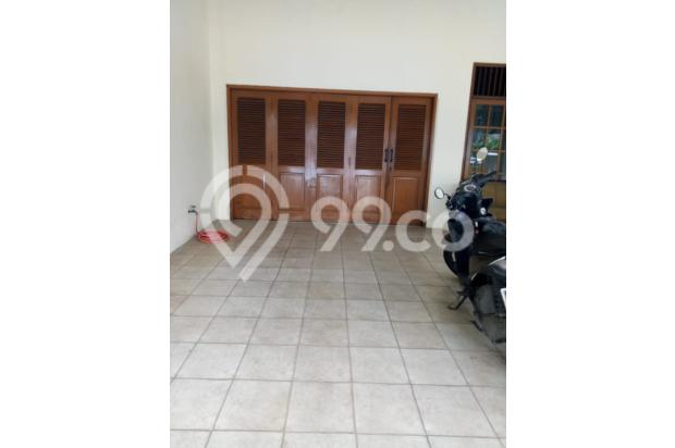 Rumah di Cempaka Putih Tengah Jakarta Pusat