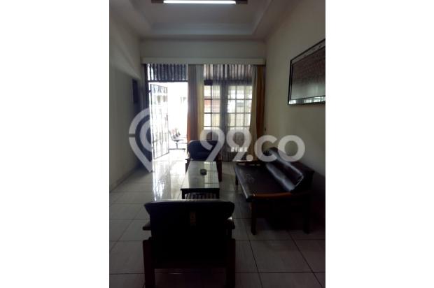 Rumah di Cempaka Putih Tengah Jakarta Pusat