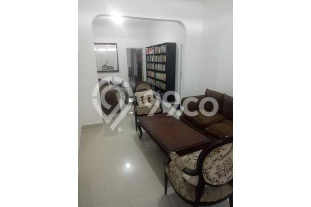 Rumah Bagus Strategis, Kebon Baru, Tebet