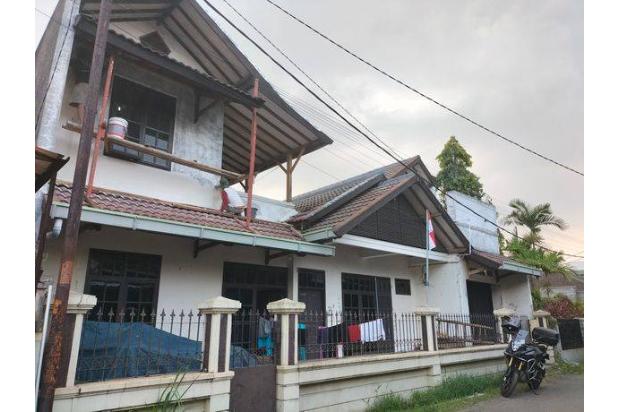 Rumah kos di sayap ciwastra sertifikat SHM sudah direnovasi 2 Lantai yang siap dihuni , menghadap Timur laut
